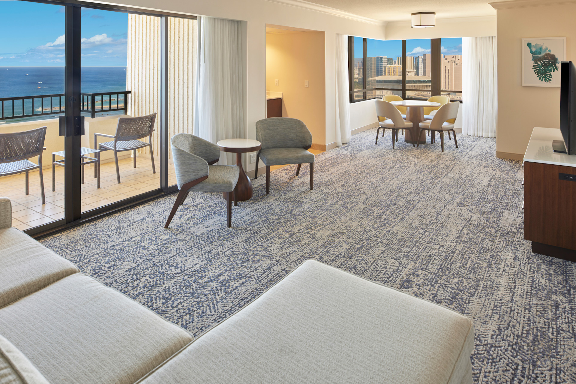 HILTON ヒルトン 18K コンビ ダイヤモンド 客室＆スイート | ヒルトン・ハワイアン・ビレッジ